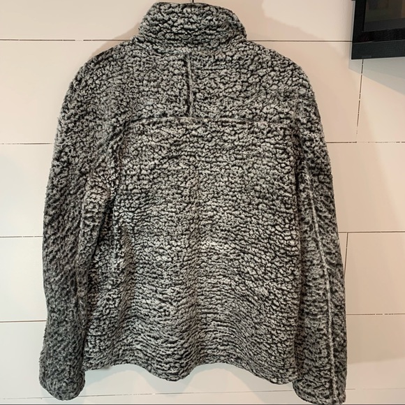 Thread and Supply Lazy Sunday 1/4 Zip Sherpa Pullover Top Medium - Picture 2 of 5